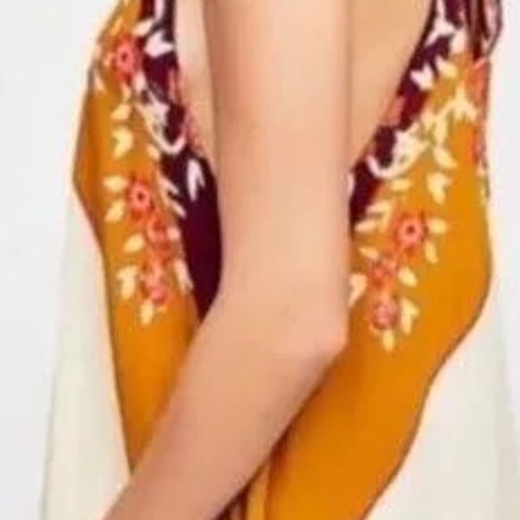 Free People Beat of my Heart Mock Neck Tunic Tank - Picture 2 of 12